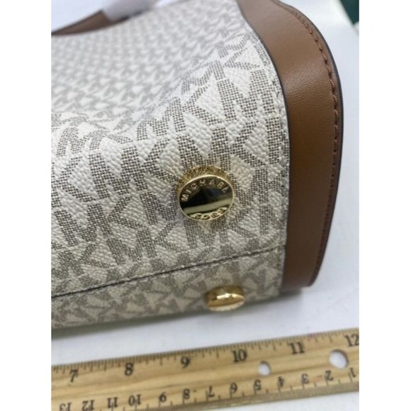 Michael Kors Newbury Medium Chain Vanilla Acorn Pebbled Leather Shoulder… - Picture 2 of 11